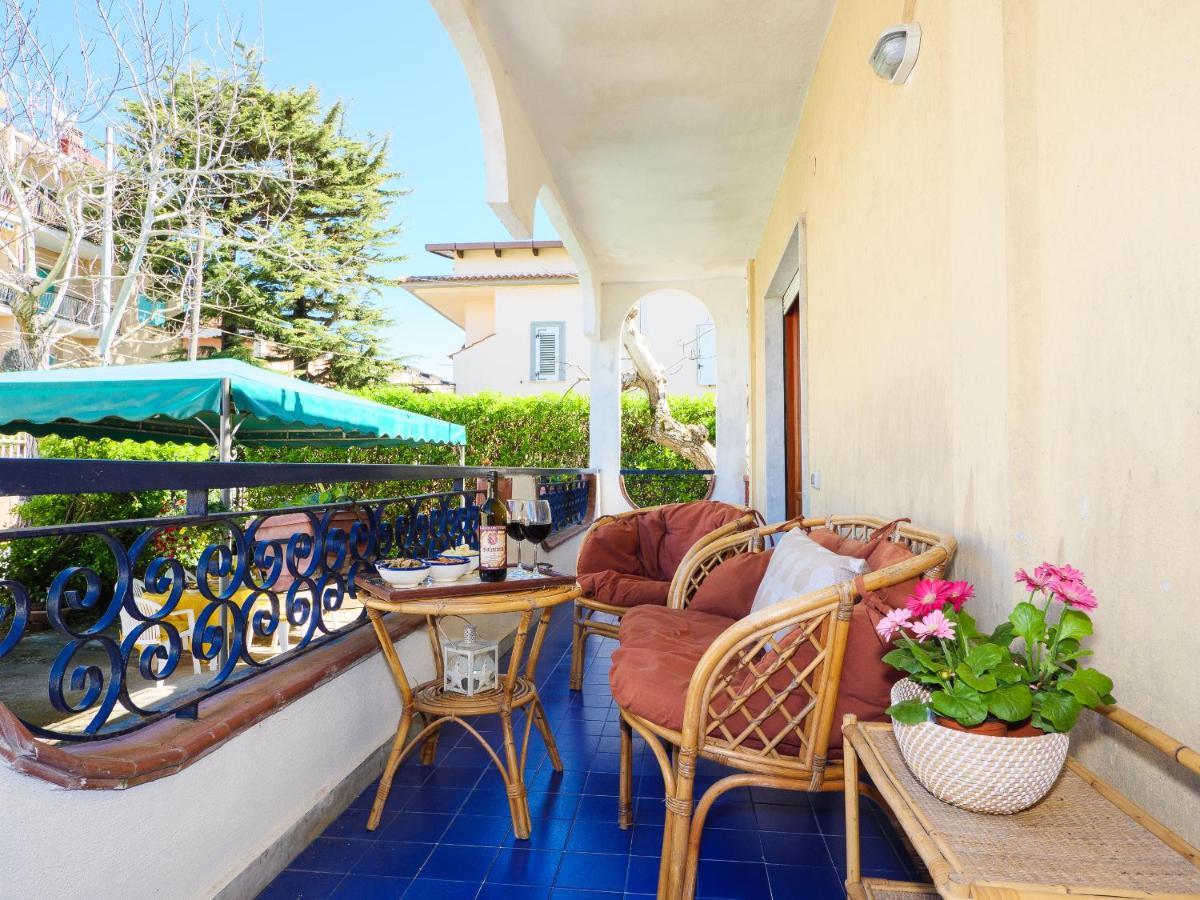 Villa Li Campi Масса-Лубренсе Екстер'єр фото