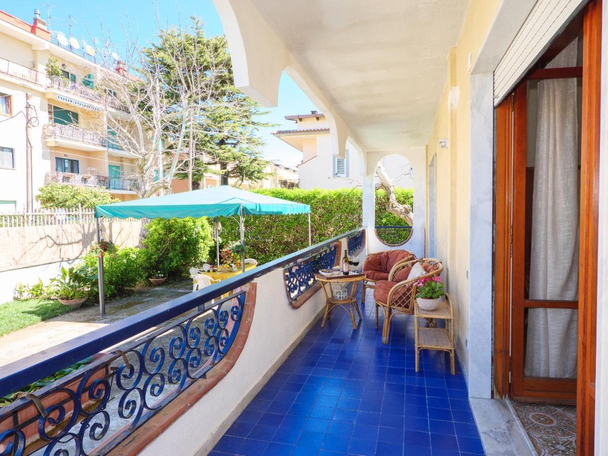 Villa Li Campi Масса-Лубренсе Екстер'єр фото